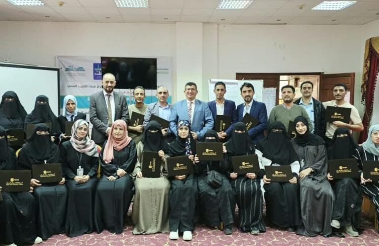صندوق تنمية المهارات يختتم برنامجاً تدريبياً لكوادر مستشفى الأمومة الآمنة بالتعاون مع مركز أبوغزالة.